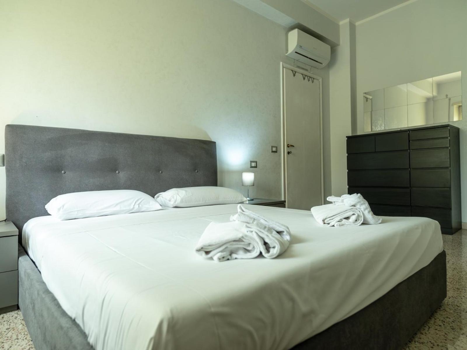 Apartment Domus Tuscolana Rom